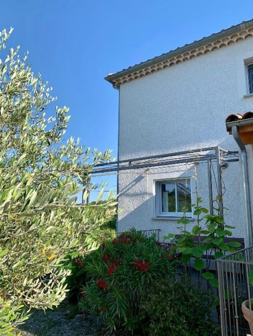 Charmante Chambre Dans Une Maison De Campagne Saint-Etienne-de-Fontbellon Ngoại thất bức ảnh